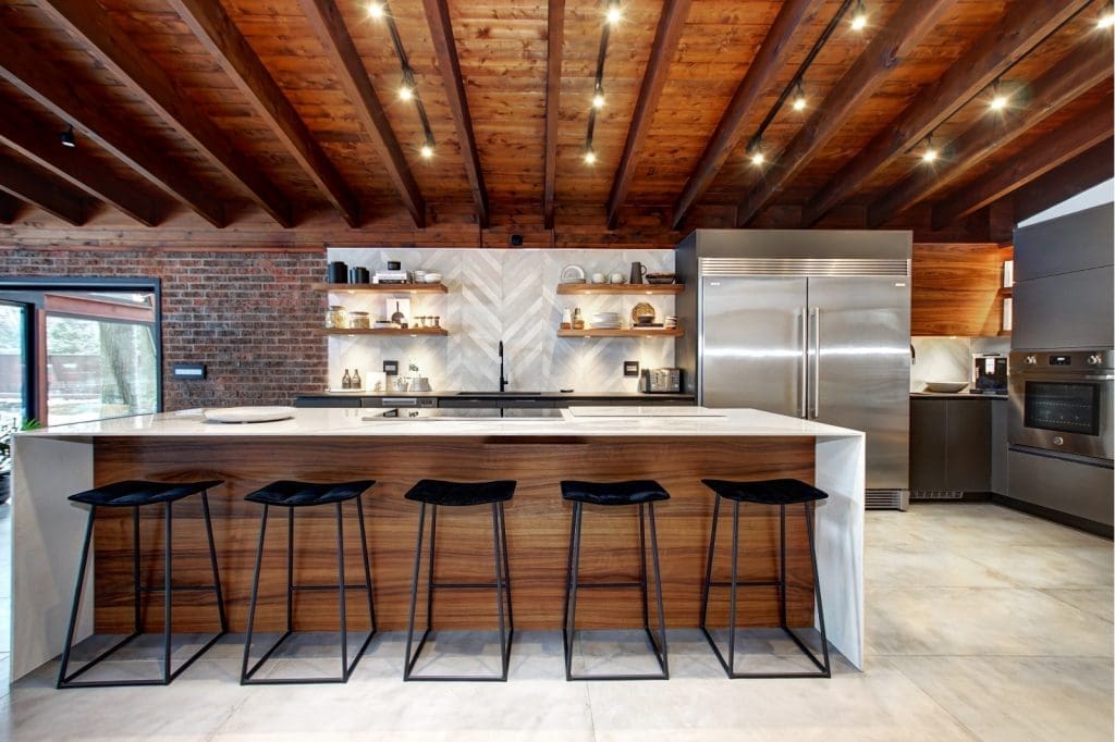 Cuisine tendance avec tablettes autoportantes